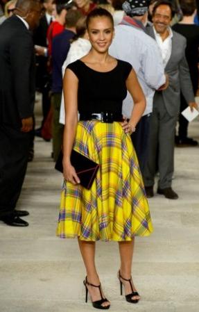 Jessica-Alba-Ralph-Lauren-Spring-2013-Fashion-Show-Ralph-Lauren-Resort-2013-Look-ralph-lauren-collection-black-davidson-leather-jacket-NYFW112-581x450